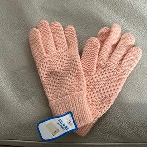 ❤️Children’s peach knit winter gloves that fits 3-6 year olds